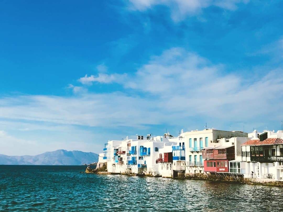 İstanbul - Mikonos Uçak Bileti
