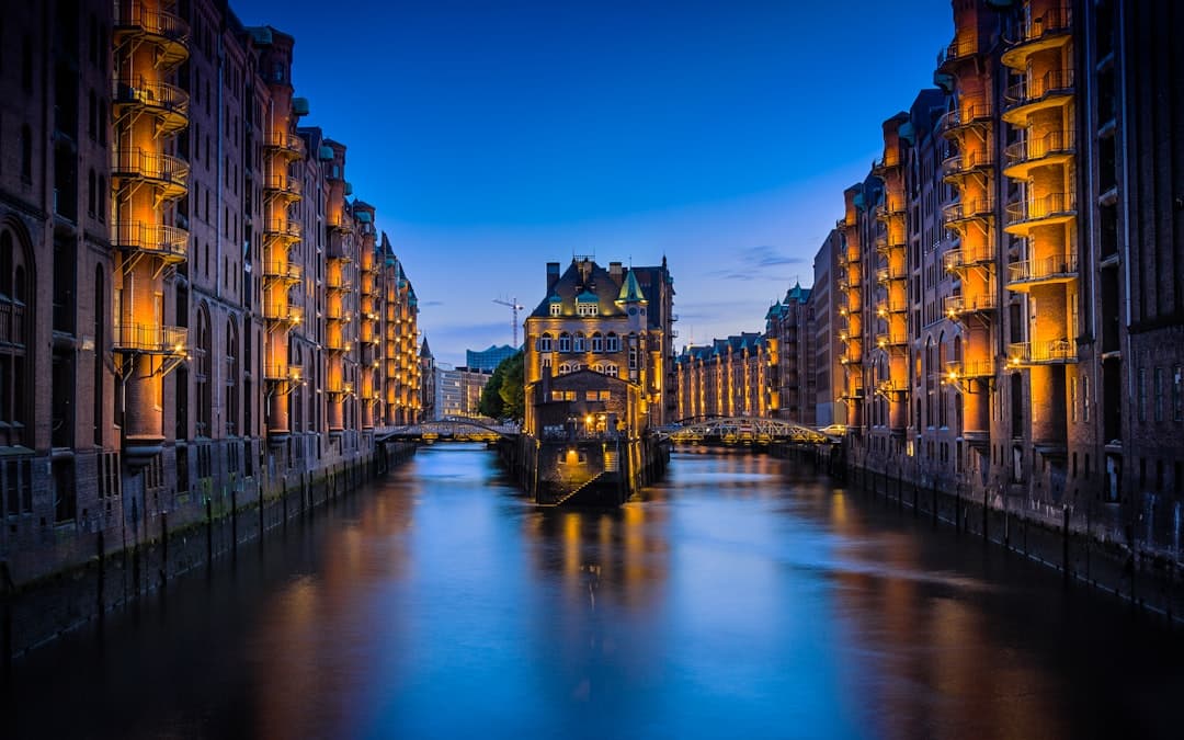 Antalya - Hamburg Uçak Bileti