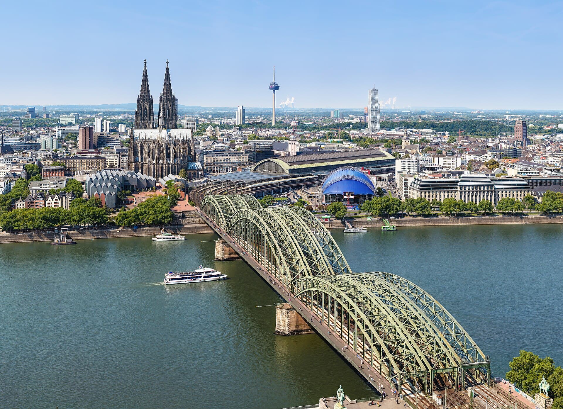 İstanbul - Köln Uçak Bileti